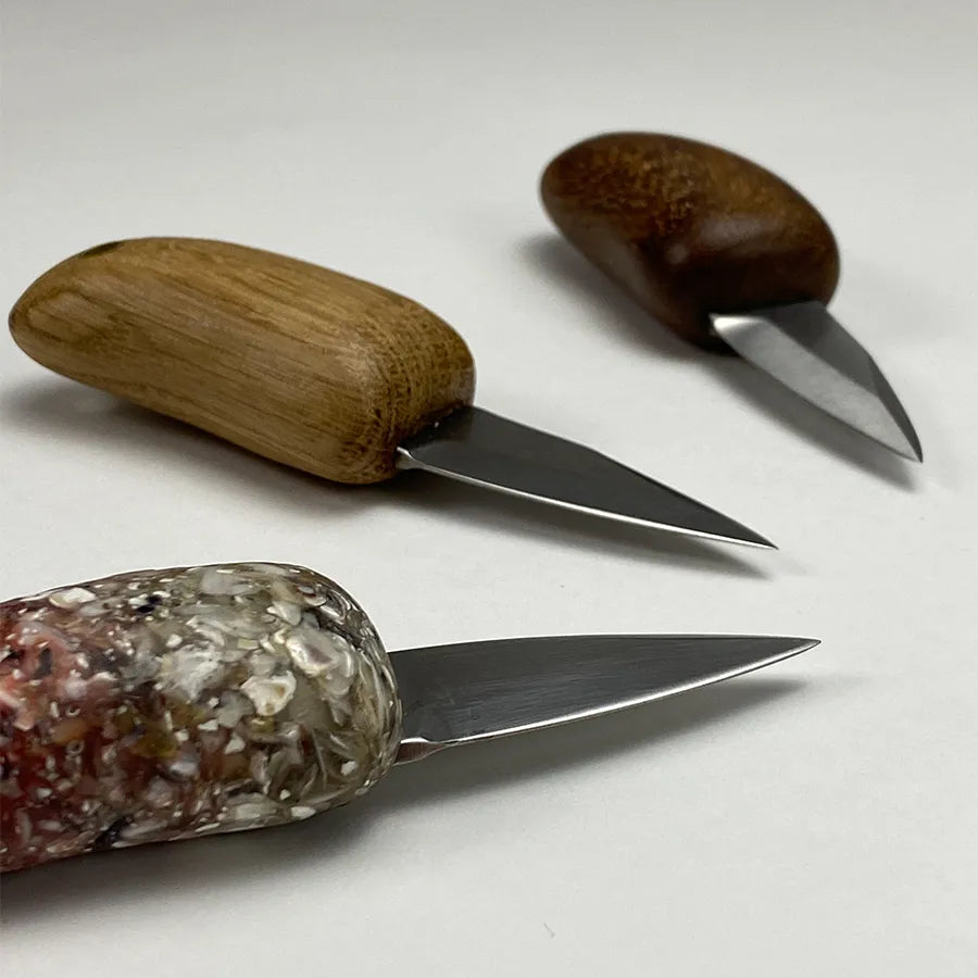 Couteau à huitre en coquille d'huitre rouge