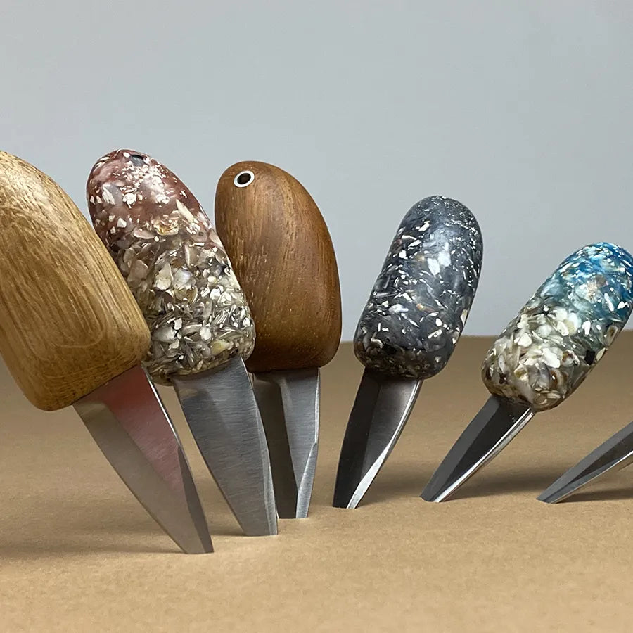 Couteau à huitre en coquille d'huitre rouge